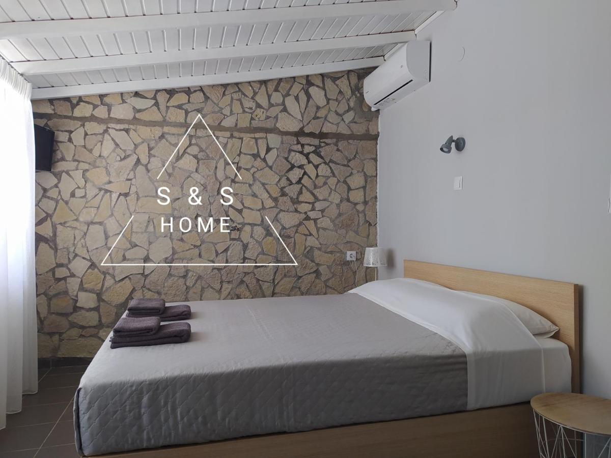S&S Home Petalidi Bagian luar foto